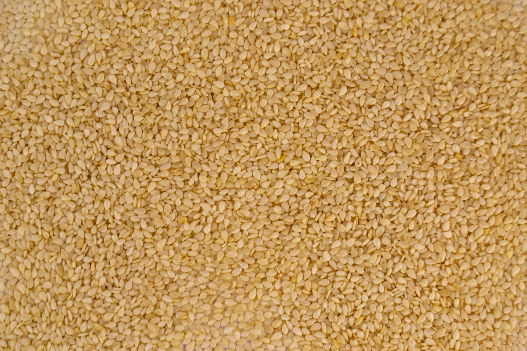 White sesame seeds